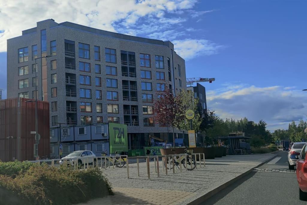 New Studio Cherry Near Helsinki Airport In Kivistoe Vantaa Dış mekan fotoğraf