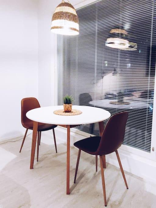 New Studio Cherry Near Helsinki Airport In Kivistoe Vantaa Dış mekan fotoğraf